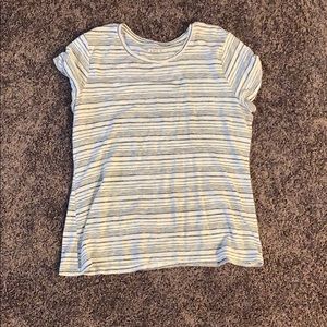 Striped shirt sleeve shirt